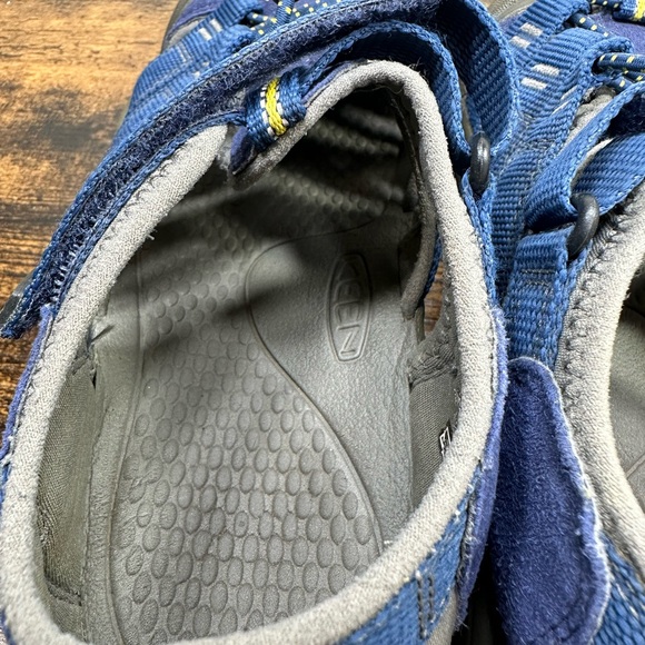 Keen Kids Navy and Charcoal Sandals Water Sports Slip on Durable Comfortable - Picture 10 of 10